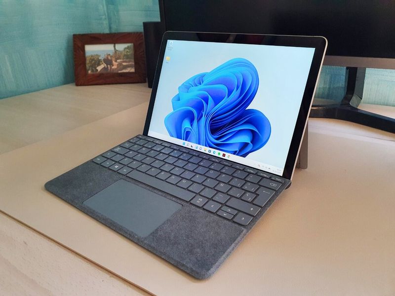 so-sanh-surface-go-3-va-surface-pro-9