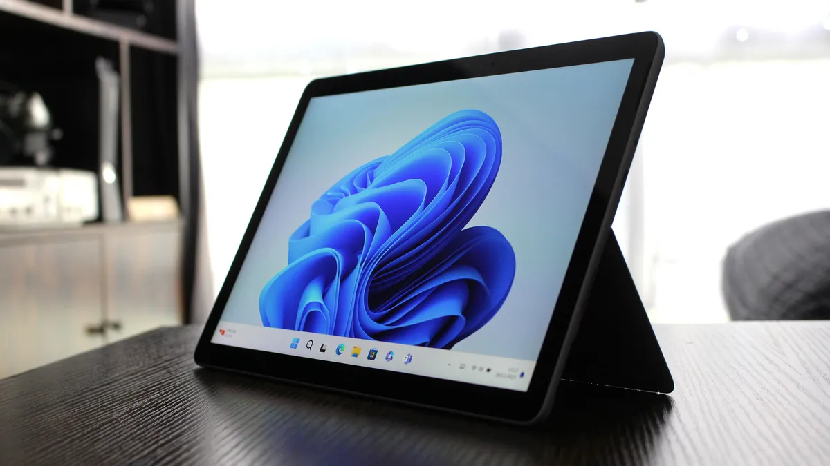 windows-11-26h1-se-ra-mat-doc-quyen-tren-nen-tang-snapdragon-x2-vao-mua-xuan-2026