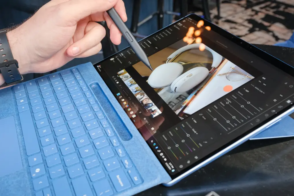 Surface Pro 11 OLED: Siêu phẩm Copilot+ với Snapdragon X Elite có thực sự đáng mua? 1 surface-pro-11-oled-sieu-pham-copilot