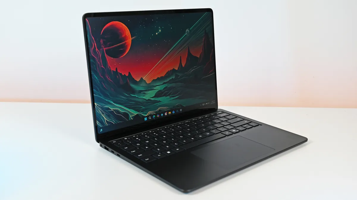 Surface Laptop 8 for Business và Surface Laptop 7: Đâu là lựa chọn phù hợp trong năm 2026? 5 so-sanh-surface-laptop-8-for-business-va-surface-laptop-7