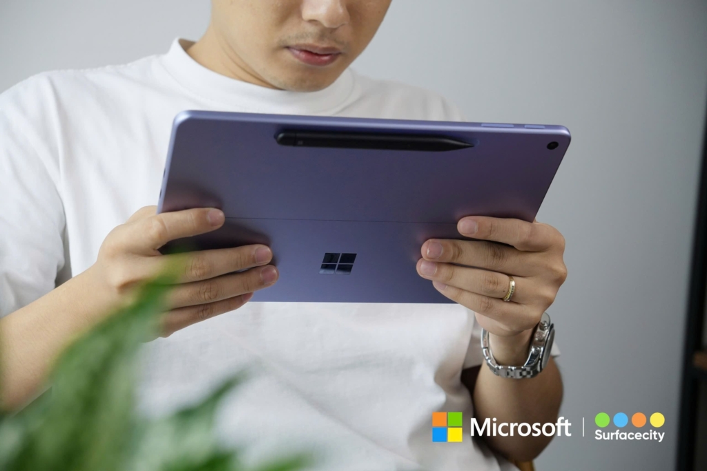 So Sánh Surface Pro 12 inch và HP OmniBook 5 Flip 14: Đâu là laptop 2-trong-1 tối ưu? 1 so-sanh-surface-pro-12-inch-va-macbook-neo