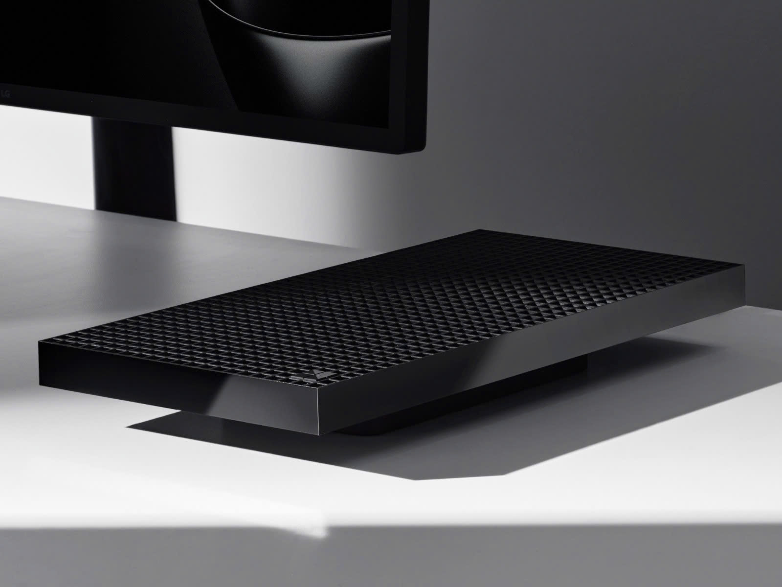microsoft-surface-rtx-spark-dev-box-thiet-bi-doi-dau-mac-studio-lo-dien