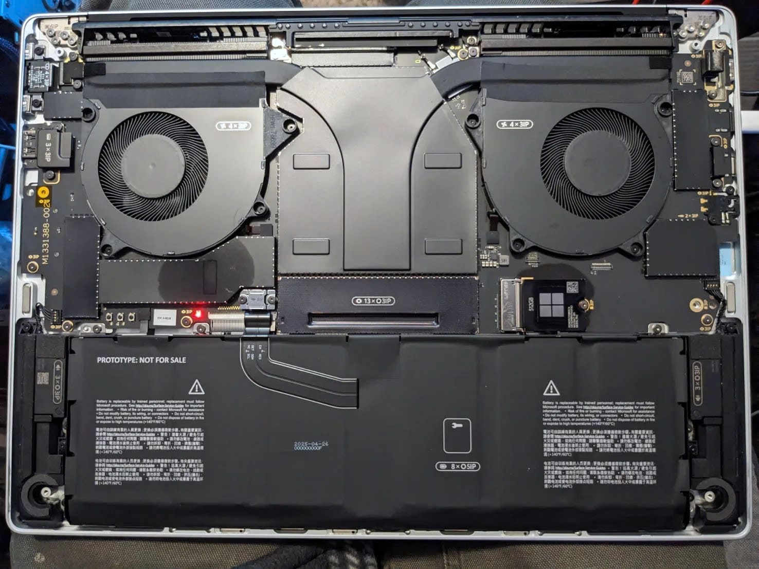 Surface Laptop Ultra đối thủ MacBook Pro: Rò rỉ cấu hình cực khủng chạy chip Nvidia 5 surface-laptop-ultra-cau-hinh-chay-chip-nvidia