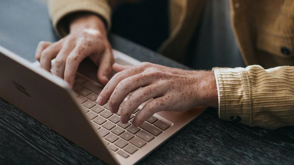 Đánh giá Surface cho lập trình viên thế hệ mới: Surface Pro 11 và Surface Laptop 7? 1 danh-gia-surface-cho-lap-trinh-vien-the-he-moi