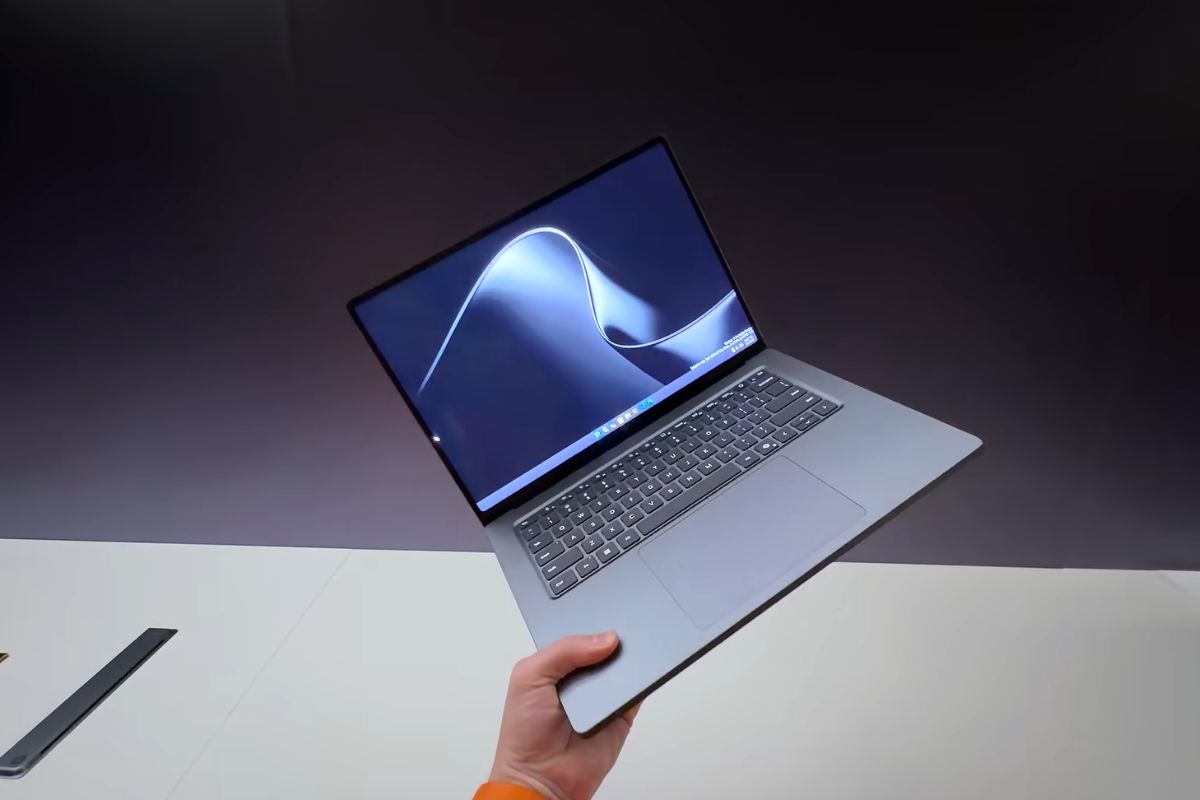 Đánh giá Surface Laptop 8 15 Inch: bản Intel khẳng định vị thế trước bản ARM 3 danh-gia-surface-laptop-8-15-inch-3