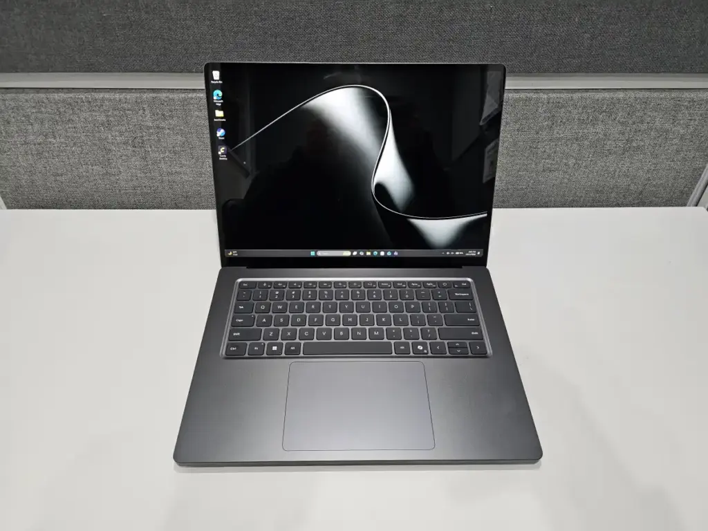 danh-gia-surface-laptop-ultra-surfacecity
