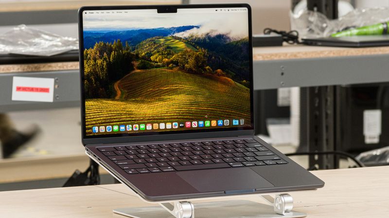 so-sanh-surface-laptop-go-3-va-macbook-air